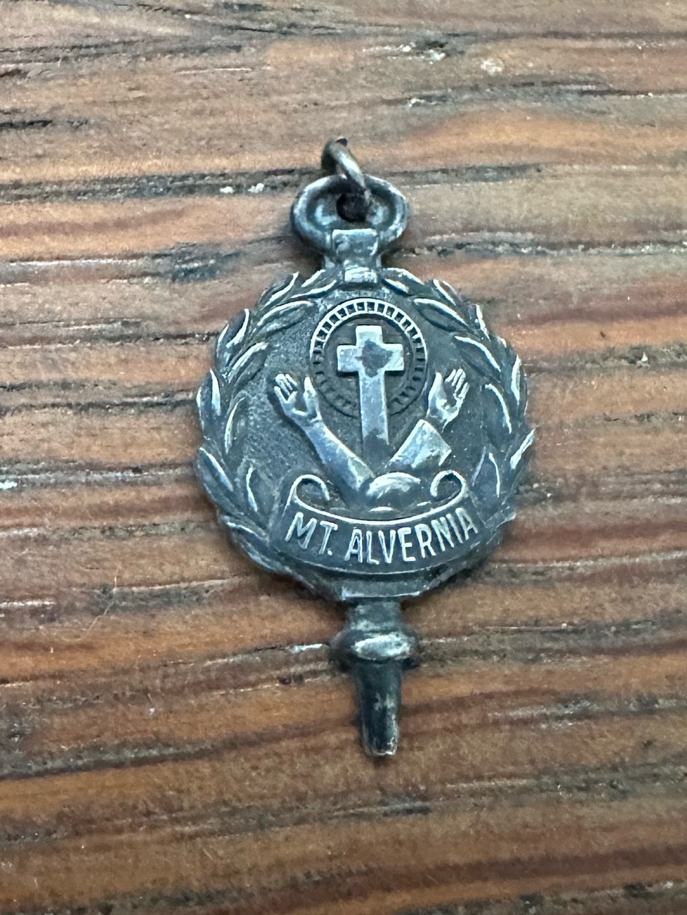 1961 forensic Josephine Sterling silver mount Alvernia Sterling silver pendant